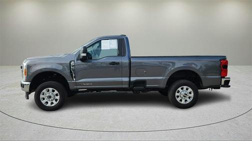 2023 Ford F-350 XLT