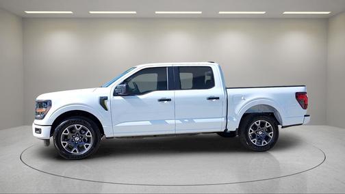Oxford White 2025 Ford F-150 STX