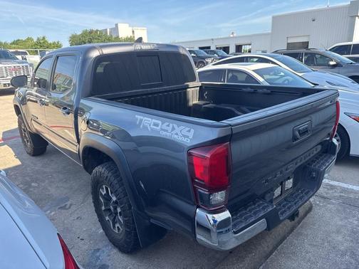 2019 Toyota Tacoma SR