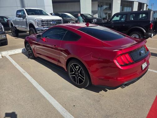 2022 Ford Mustang EcoBoost Premium