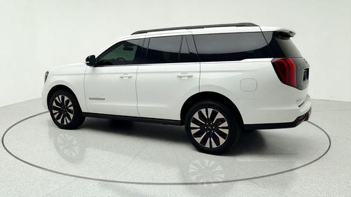 White Metallic 2027 Ford Expedition Platinum