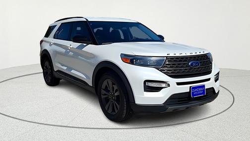 Star White 2023 Ford Explorer XLT