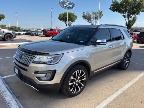 2017 Ford Explorer Platinum