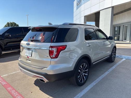 2017 Ford Explorer Platinum