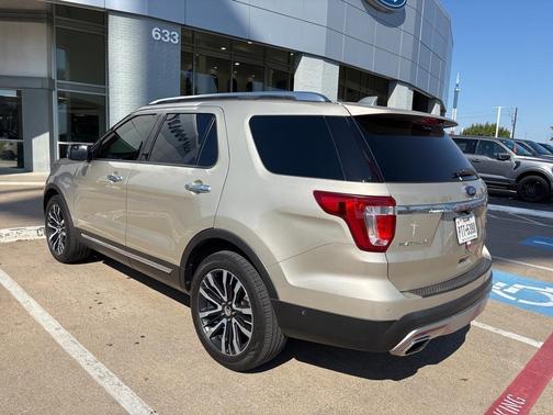 2017 Ford Explorer Platinum