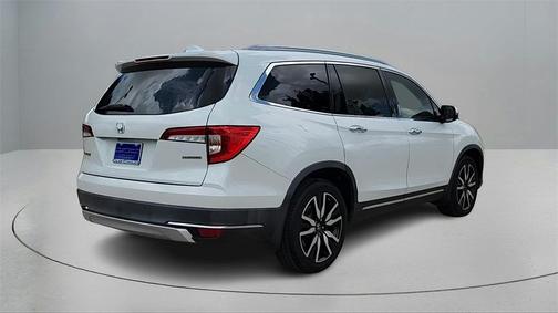 2020 Honda Pilot Touring 8-Passenger