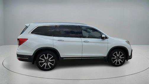 2020 Honda Pilot Touring 8-Passenger