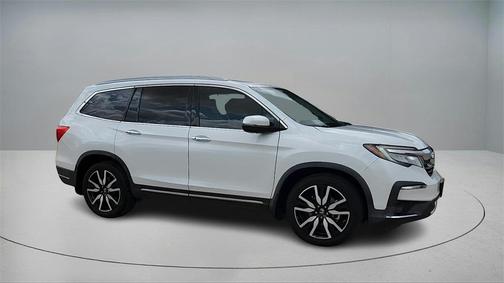 2020 Honda Pilot Touring 8-Passenger