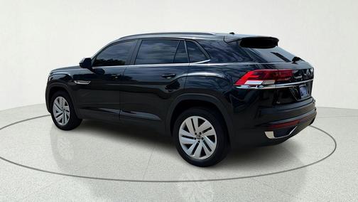 Deep Black Pearl Effect 2021 Volkswagen Atlas Cross Sport 2.0T SE w/Technology
