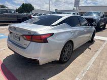 Brilliant Silver Metallic 2023 Nissan Altima 2.0 SR
