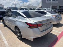 Brilliant Silver Metallic 2023 Nissan Altima 2.0 SR