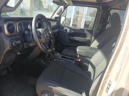 2020 Jeep Gladiator Sport