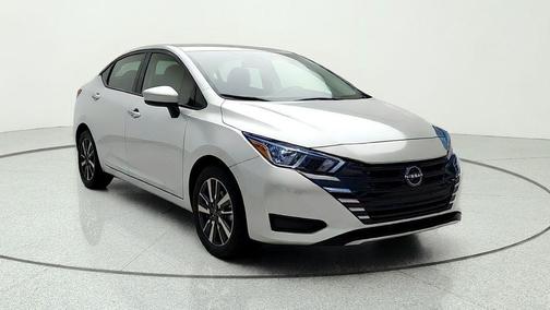 Brilliant Silver Metallic 2024 Nissan Versa 1.6 SV