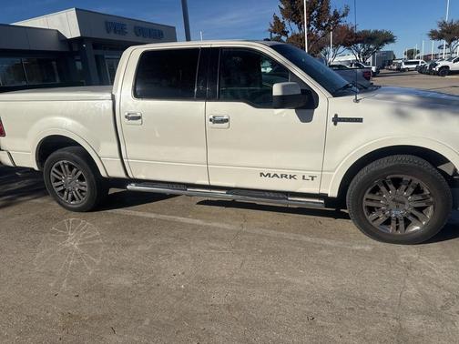 2007 Lincoln Mark LT 