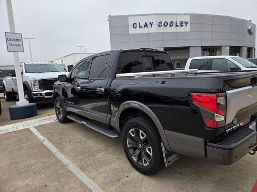 2020 Nissan Titan Platinum Reserve