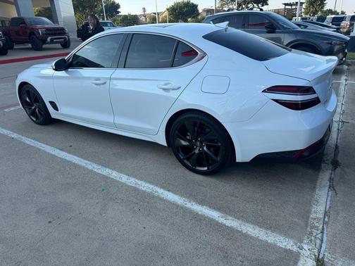 2023 Genesis G70 2.0T