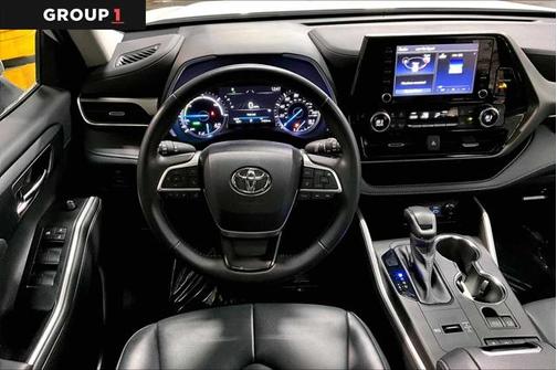 2022 Toyota Highlander Hybrid XLE