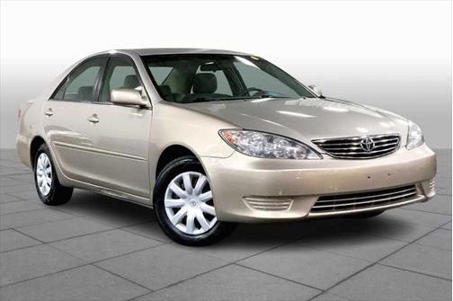 2005 Toyota Camry LE