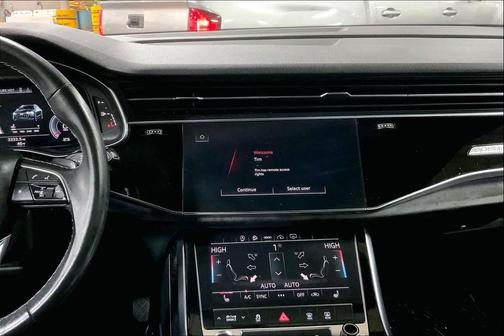 2021 Audi Q8 55 Premium