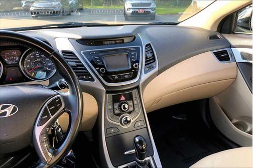 2015 Hyundai ELANTRA Limited