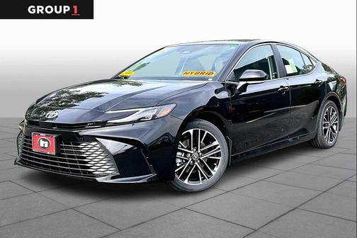 2025 Toyota Camry XLE