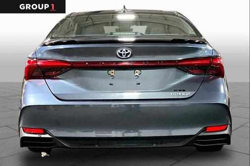 Harbor Gray Metallic 2021 Toyota Avalon Hybrid XSE