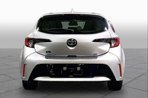 Classic Silver Metallic 2024 Toyota Corolla SE