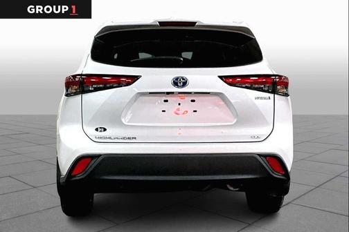 2022 Toyota Highlander Hybrid XLE