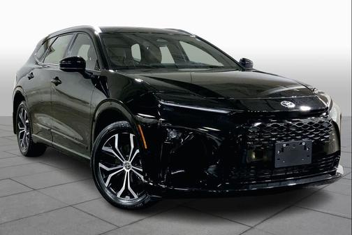 2025 Toyota Crown Signia XLE