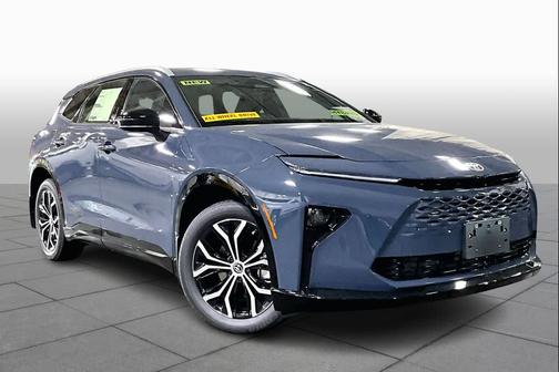 2025 Toyota Crown Signia XLE