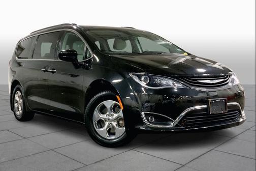 2019 Chrysler Pacifica Hybrid Touring Plus
