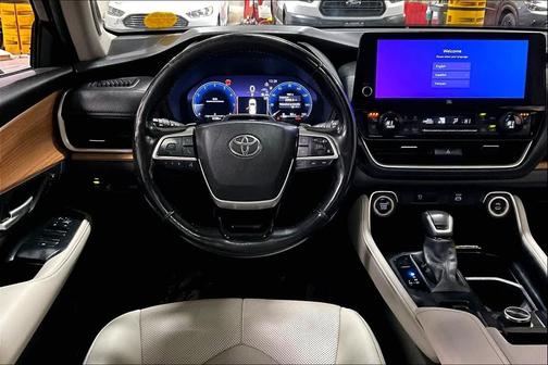 2024 Toyota Grand Highlander Platinum
