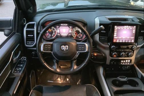 2019 RAM 2500 Laramie Crew Cab 4x4 6'4' Box