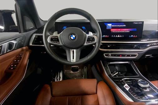 Tanzanite Blue II Metallic 2025 BMW X5 M60i