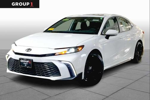Ice Cap 2026 Toyota Camry SE