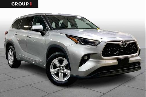 2022 Toyota Highlander LE