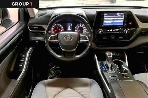 2022 Toyota Highlander LE