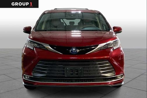 2022 Toyota Sienna Limited
