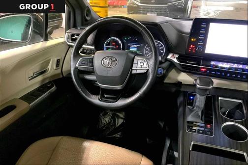 2022 Toyota Sienna Limited