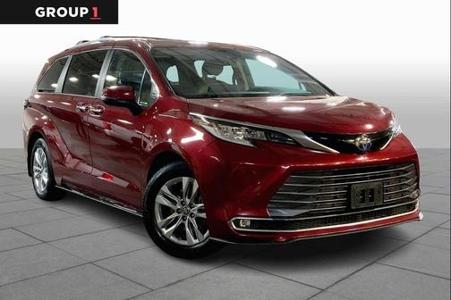 2022 Toyota Sienna Limited