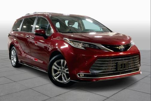 2022 Toyota Sienna Limited
