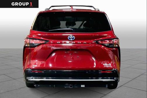 2022 Toyota Sienna Limited