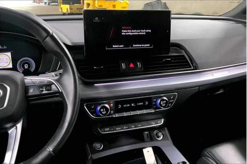 2022 Audi Q5 45 S line Prestige