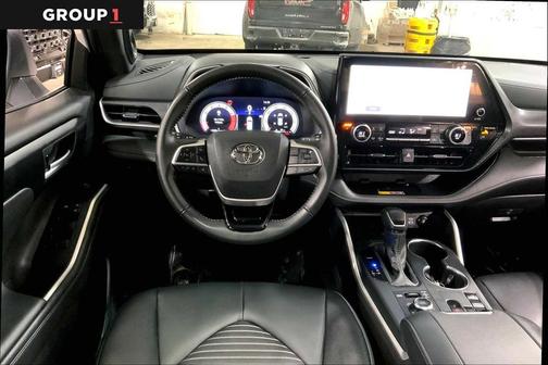 2025 Toyota Highlander XSE