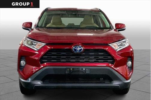 2020 Toyota RAV4 Hybrid XLE