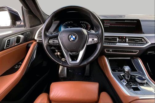 Mineral White Metallic 2022 BMW X6 xDrive40i