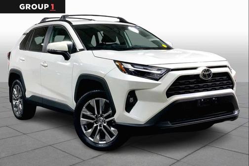 2022 Toyota RAV4 XLE Premium