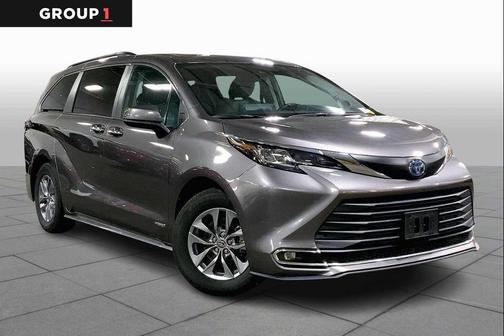 2021 Toyota Sienna XLE 7 Passenger