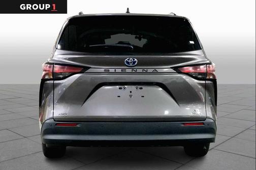 2021 Toyota Sienna XLE 7 Passenger