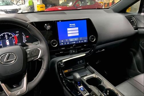 2025 Lexus NX 350 F SPORT Handling
